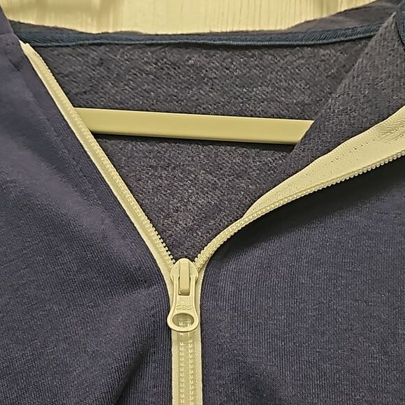 Uusollecy Women's Hoodie - Picture 4 of 7